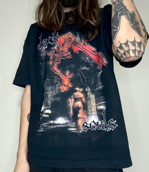 "hellkite drake" heavyweight tee